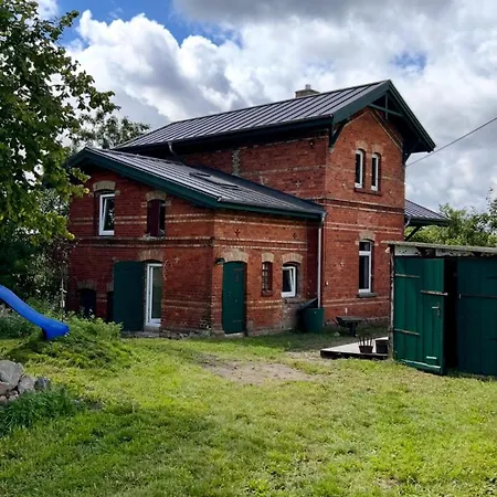 Historisches Bahnwaerter Haeuschen Von 1870 Holiday home Gross Wokern